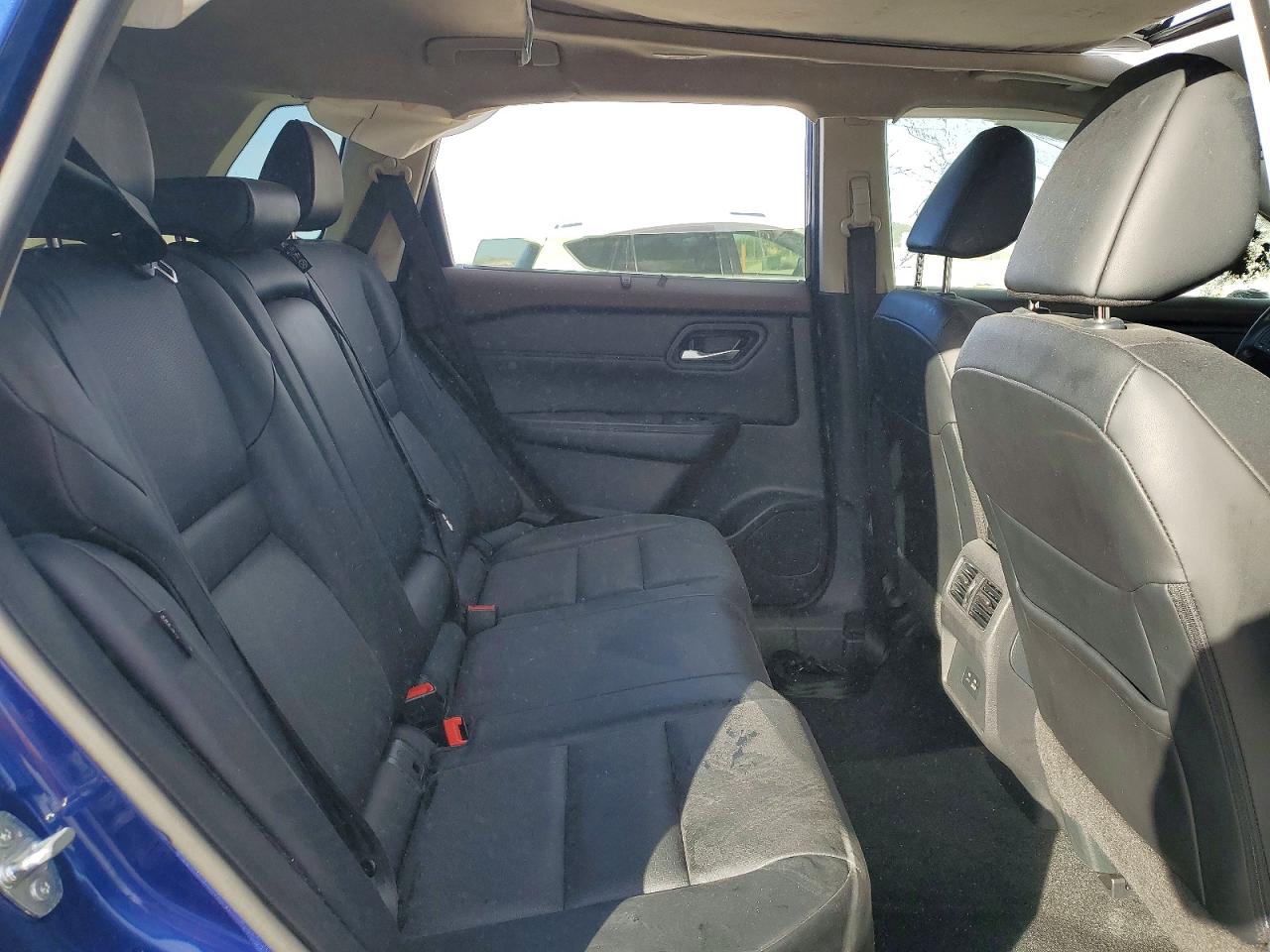 2023 NISSAN ROGUE SV photo 31