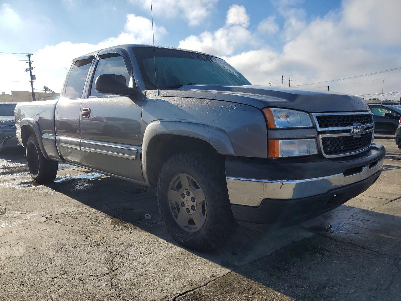 2007 CHEVROLET SILVERADO K1500 CLASSIC photo 4