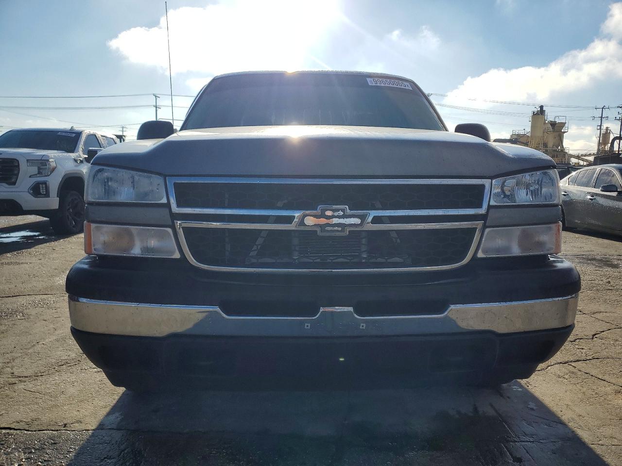 2007 CHEVROLET SILVERADO K1500 CLASSIC photo 5