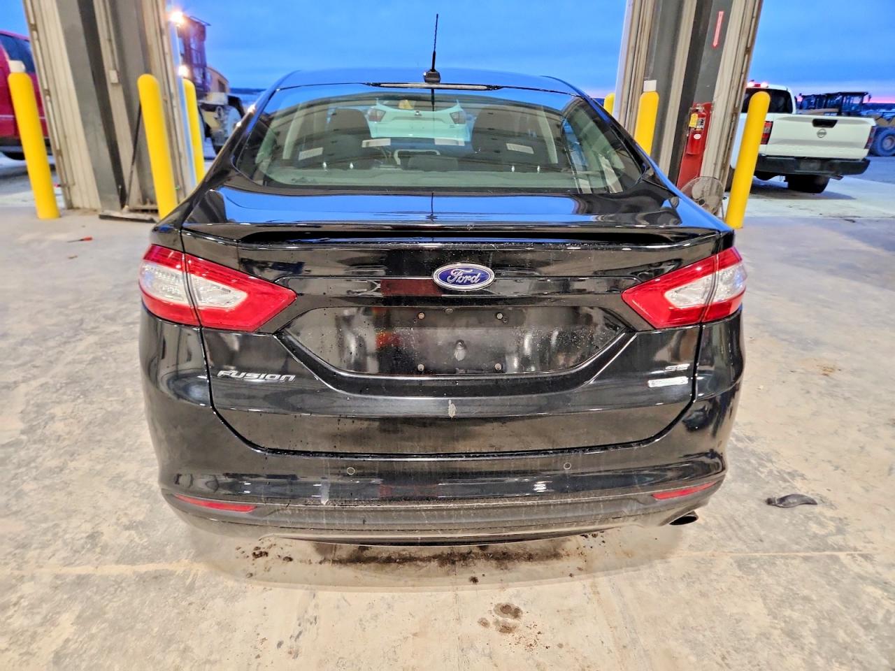 2016 FORD FUSION SE photo 6