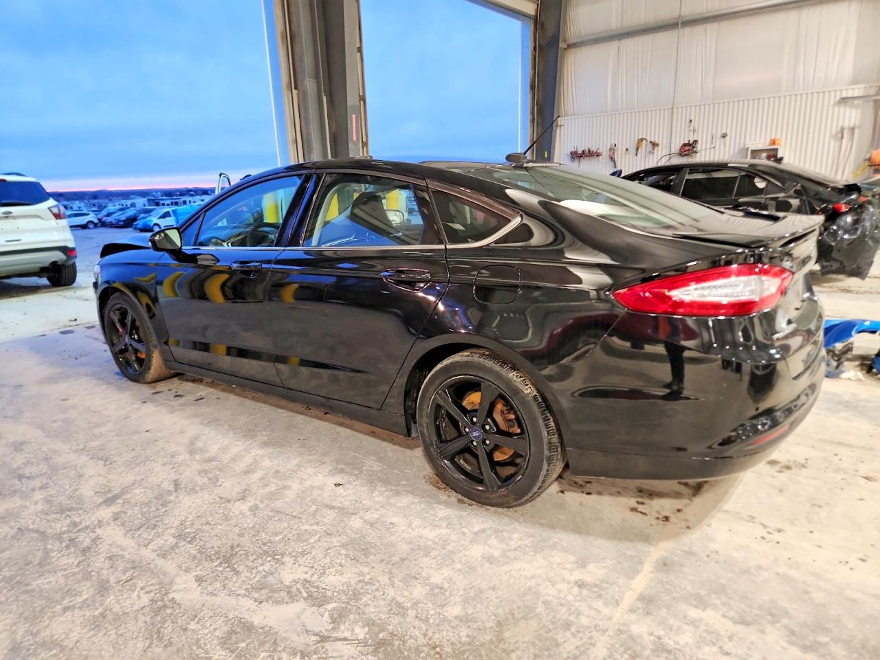 2016 FORD FUSION SE photo 2