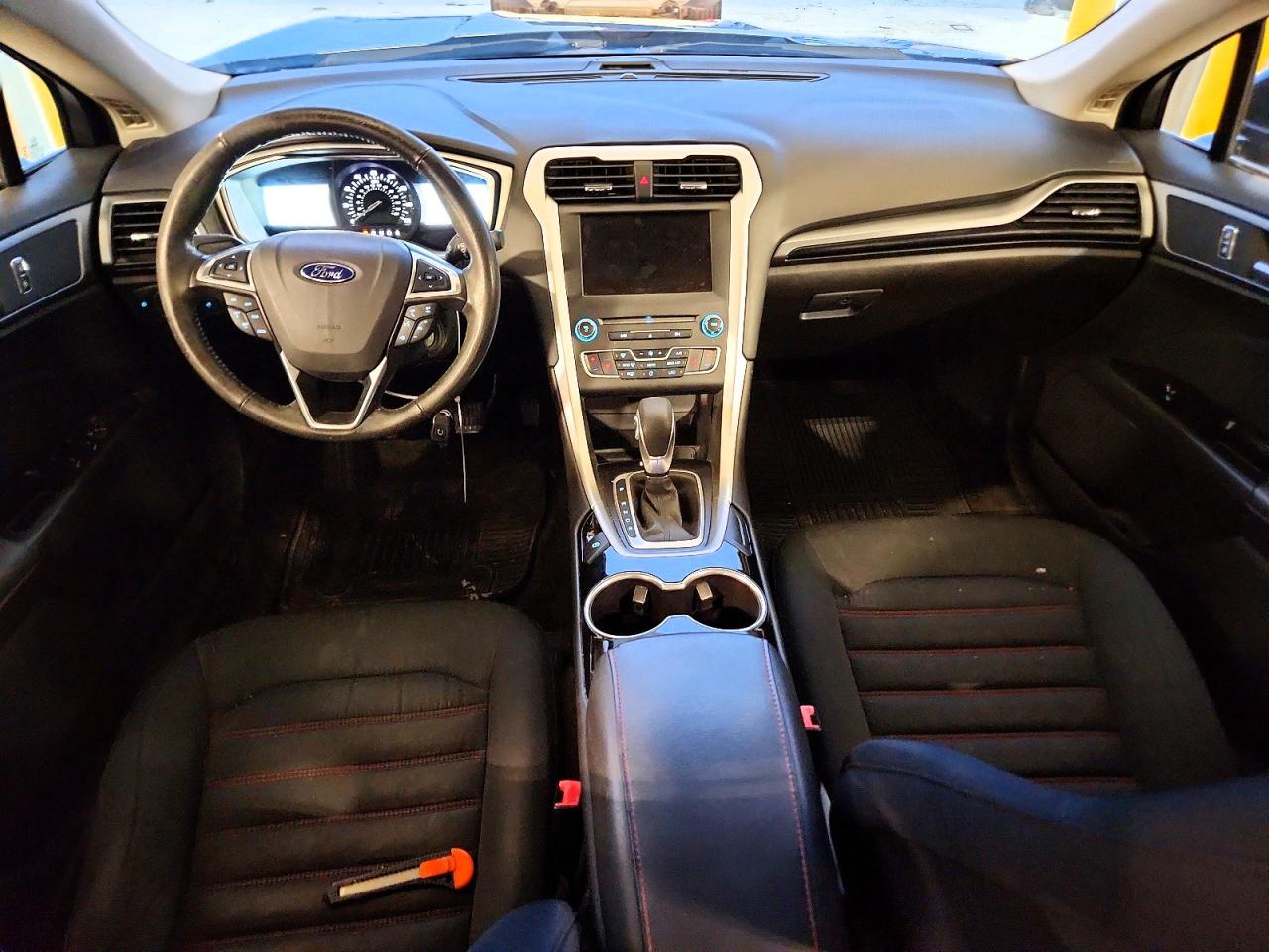 2016 FORD FUSION SE photo 8