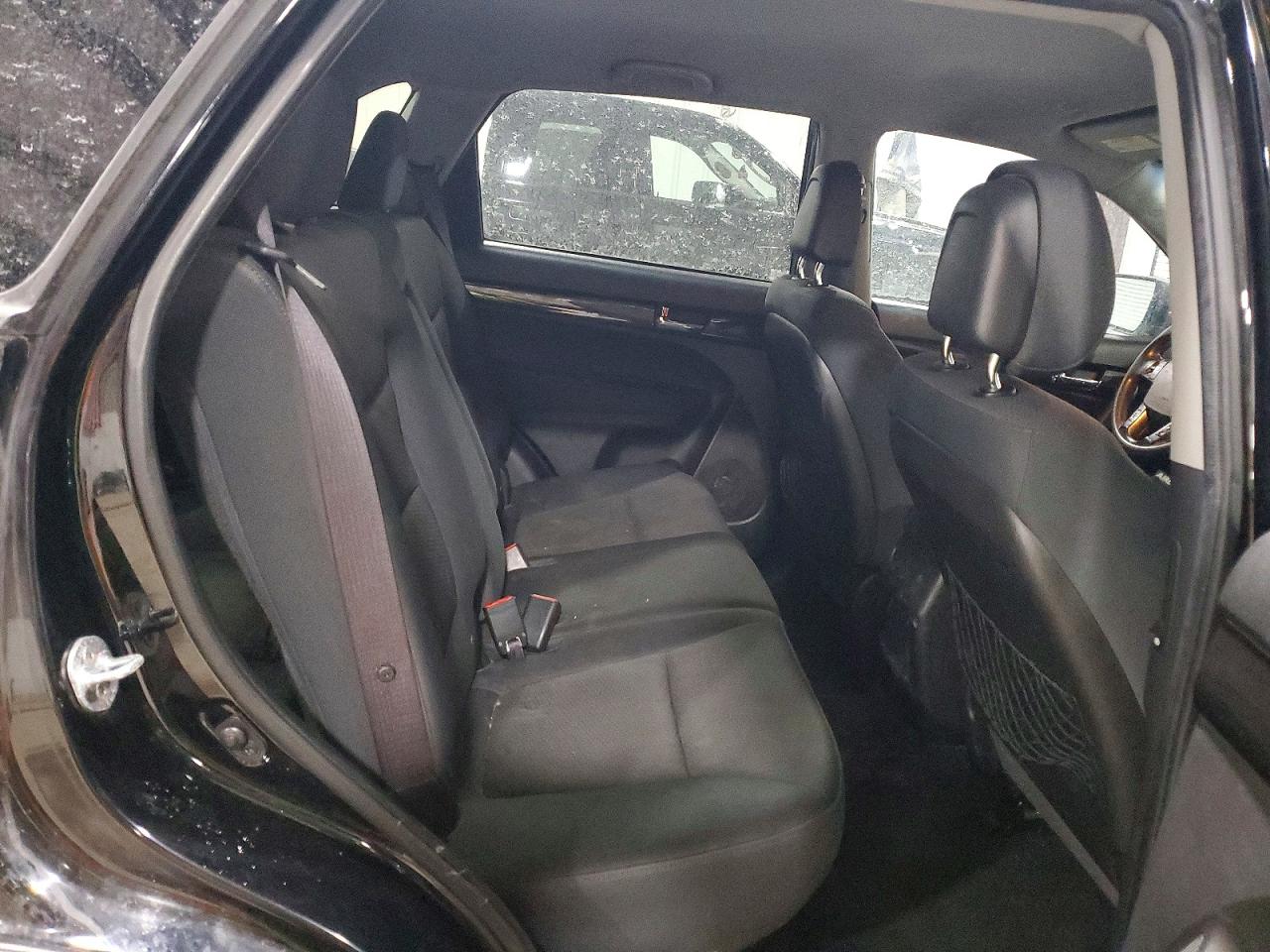 2011 KIA SORENTO BASE photo 31