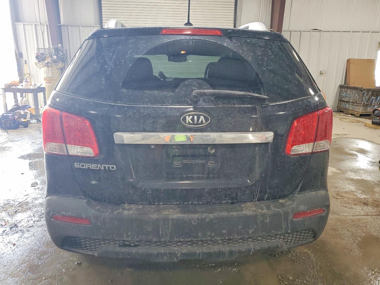 2011 KIA SORENTO BASE photo 16