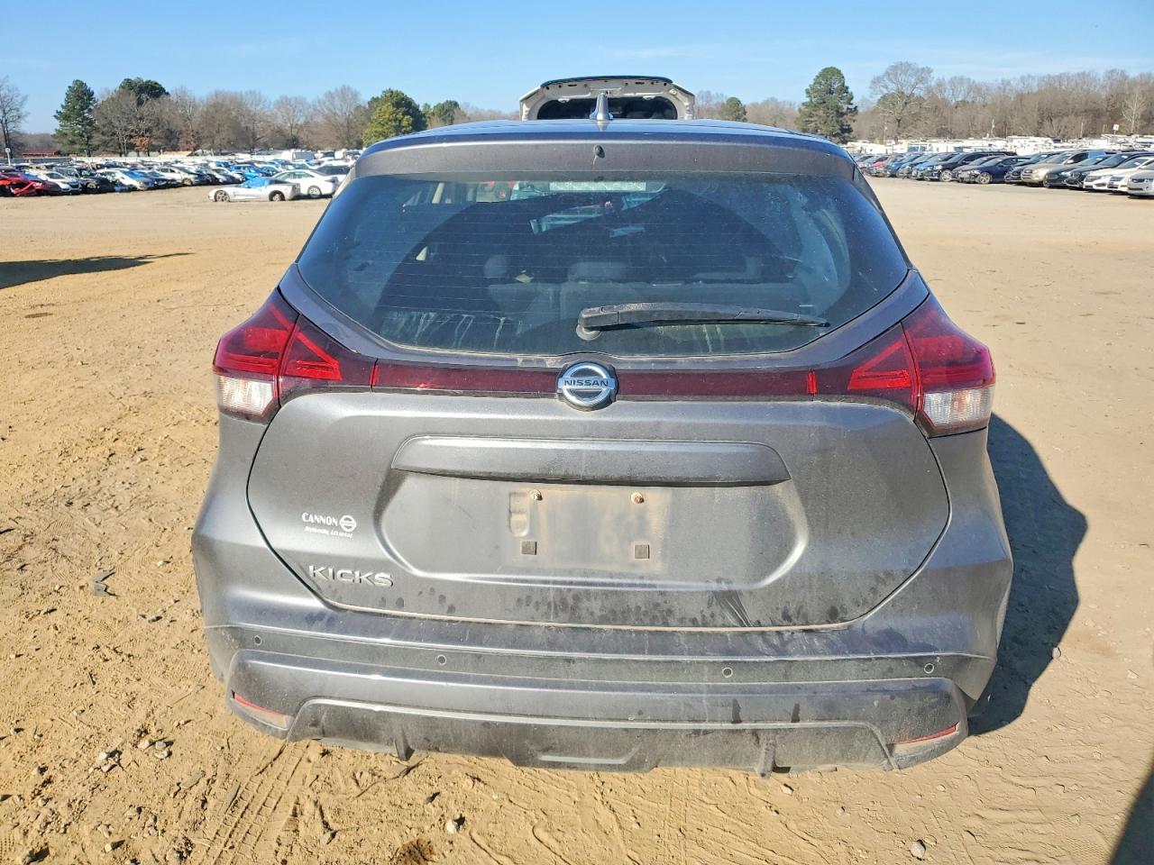 2021 NISSAN KICKS S photo 6
