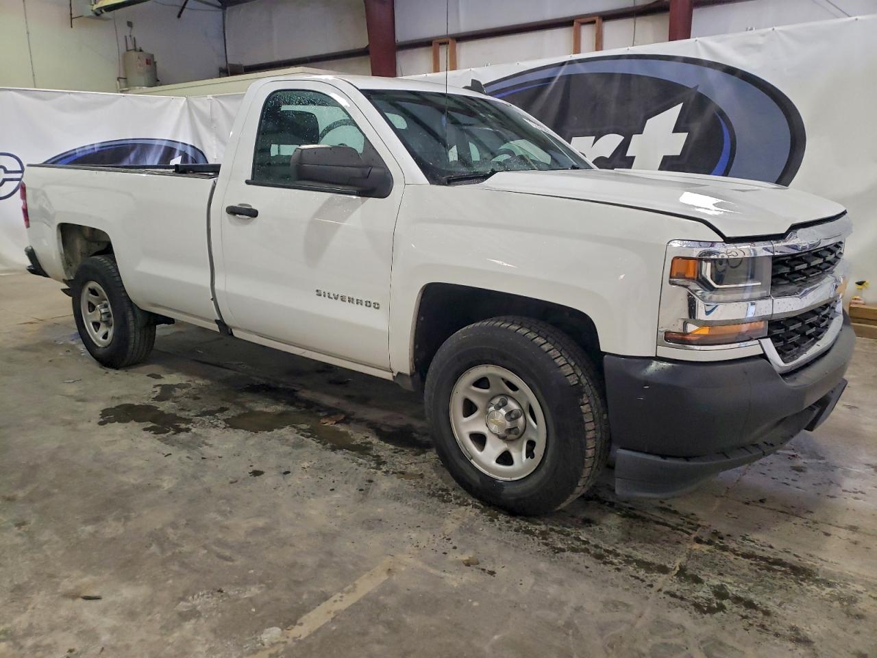 2018 CHEVROLET SILVERADO C1500 photo 4