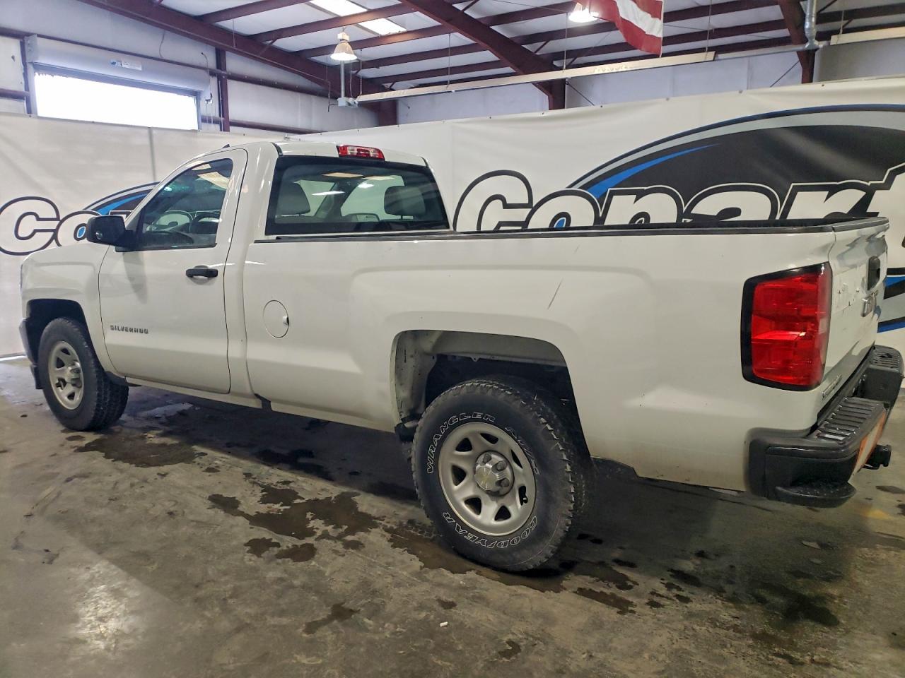 2018 CHEVROLET SILVERADO C1500 photo 2