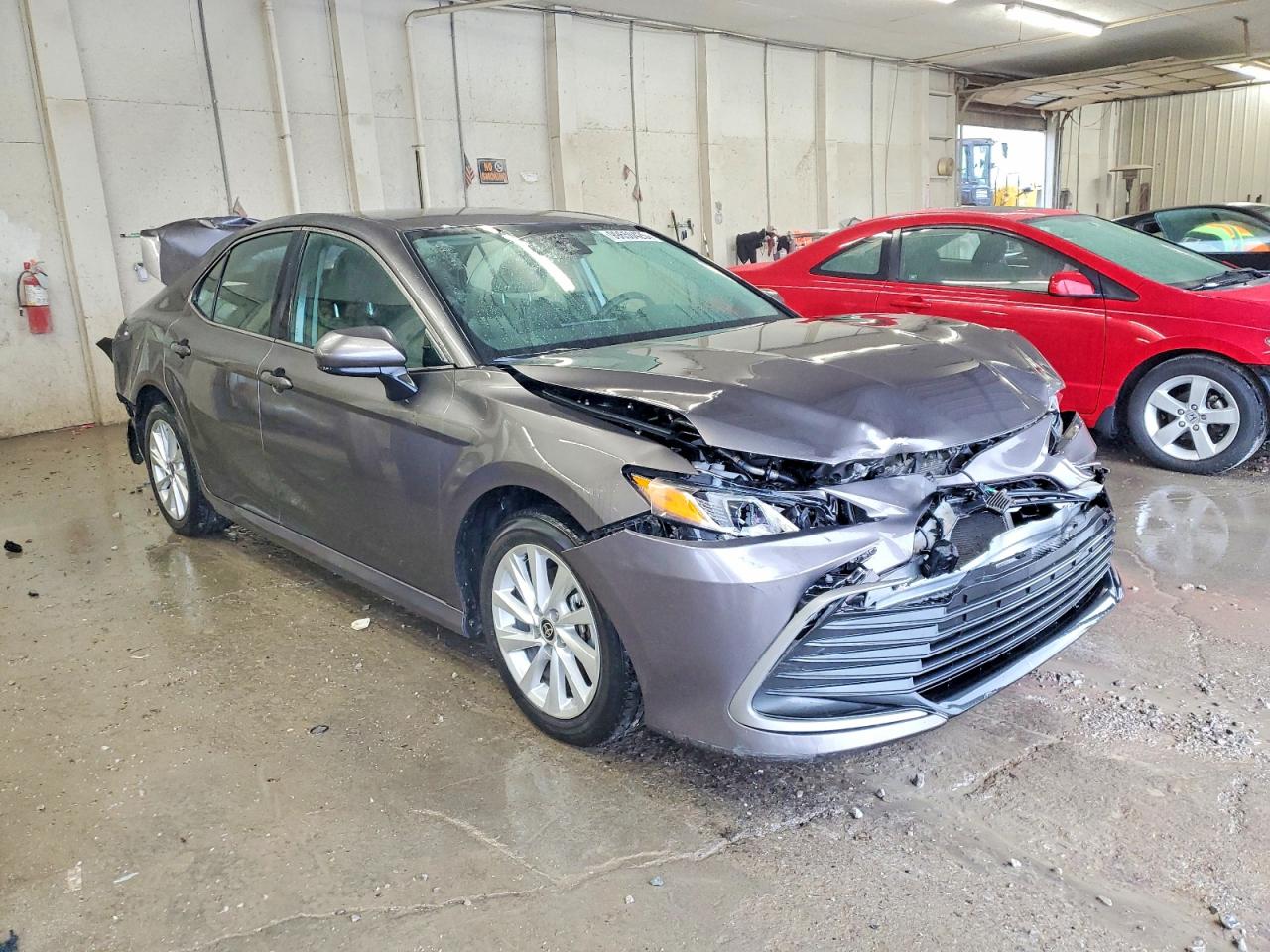 2024 TOYOTA CAMRY LE photo 4