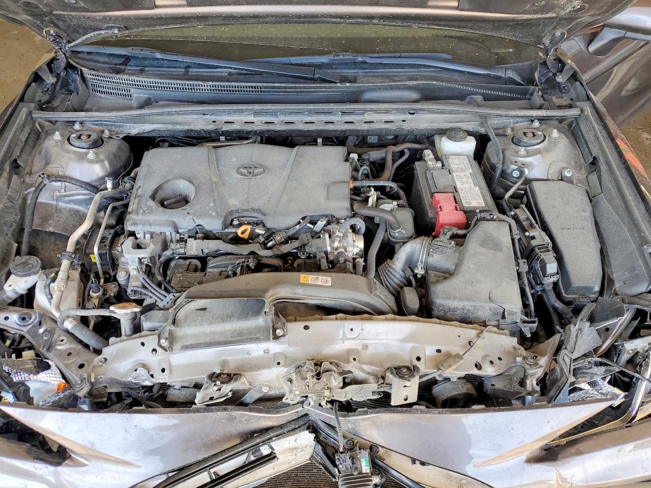 2024 TOYOTA CAMRY LE photo 11