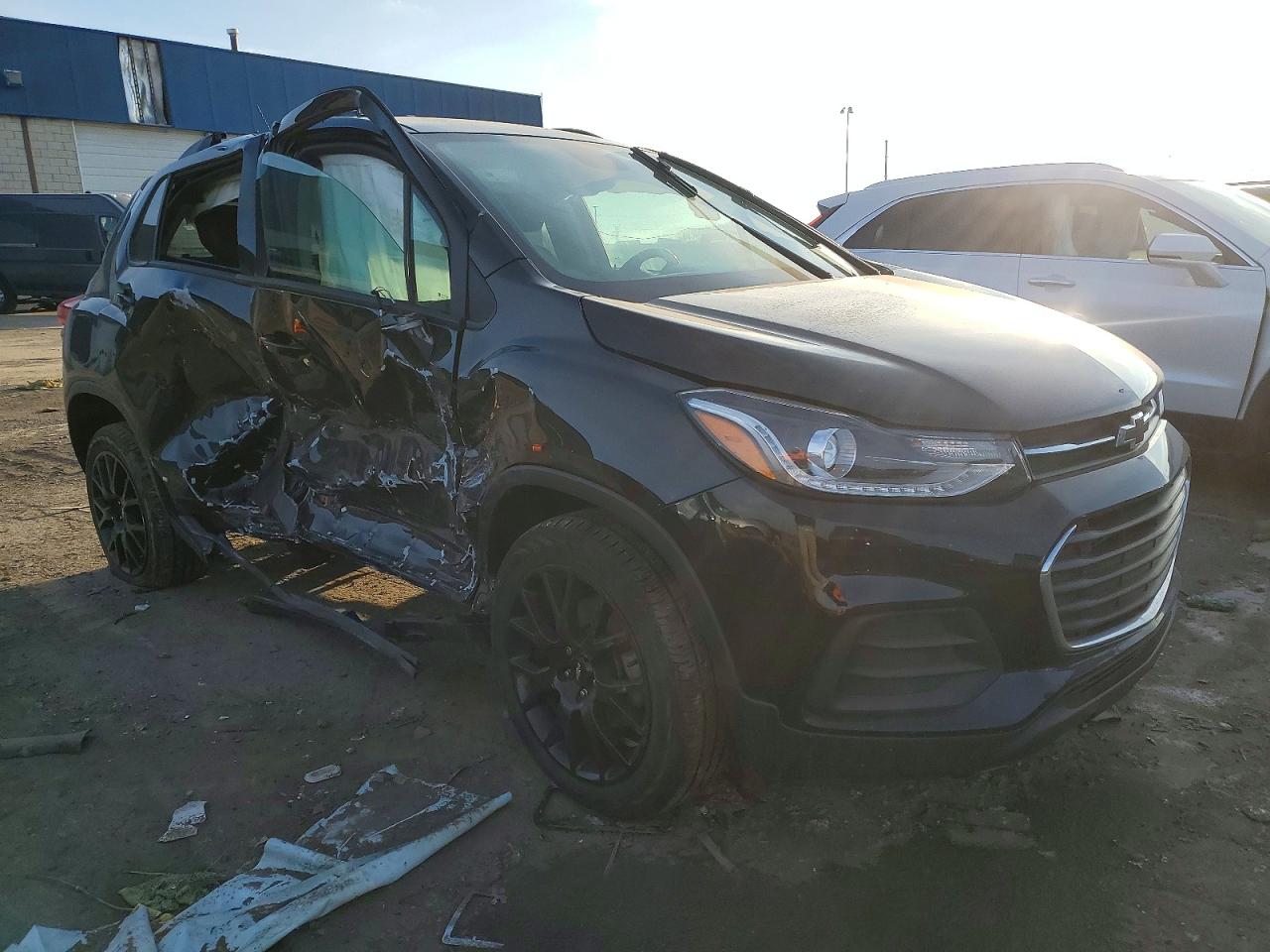 2021 CHEVROLET TRAX 1LT photo 4