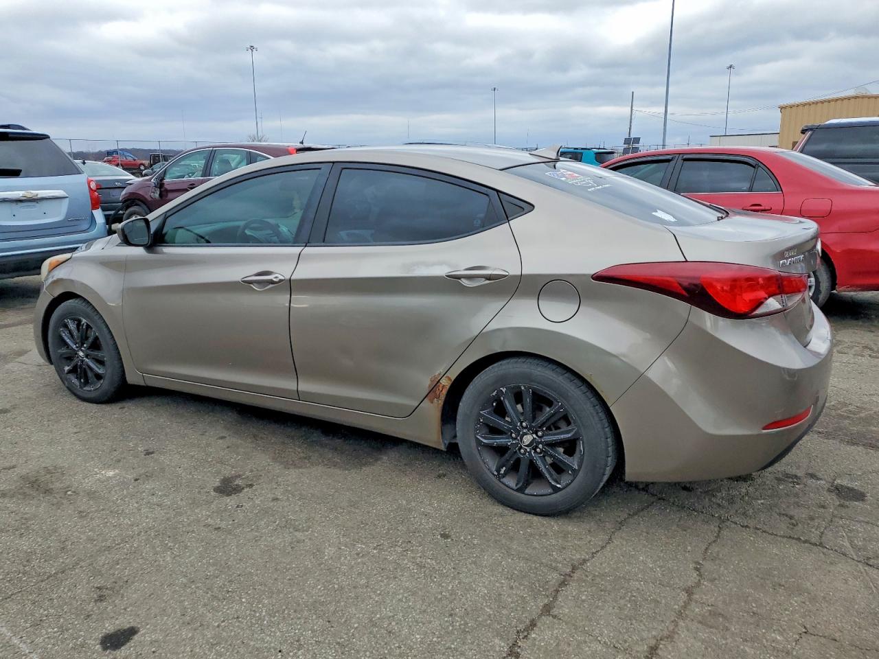 2014 HYUNDAI ELANTRA SE photo 2