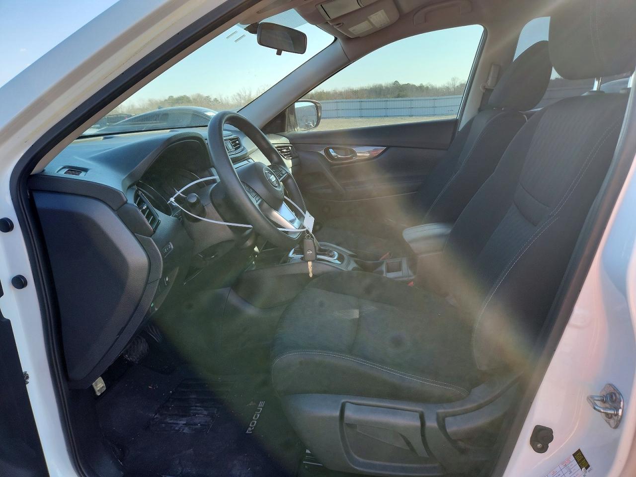 2018 NISSAN ROGUE S photo 7