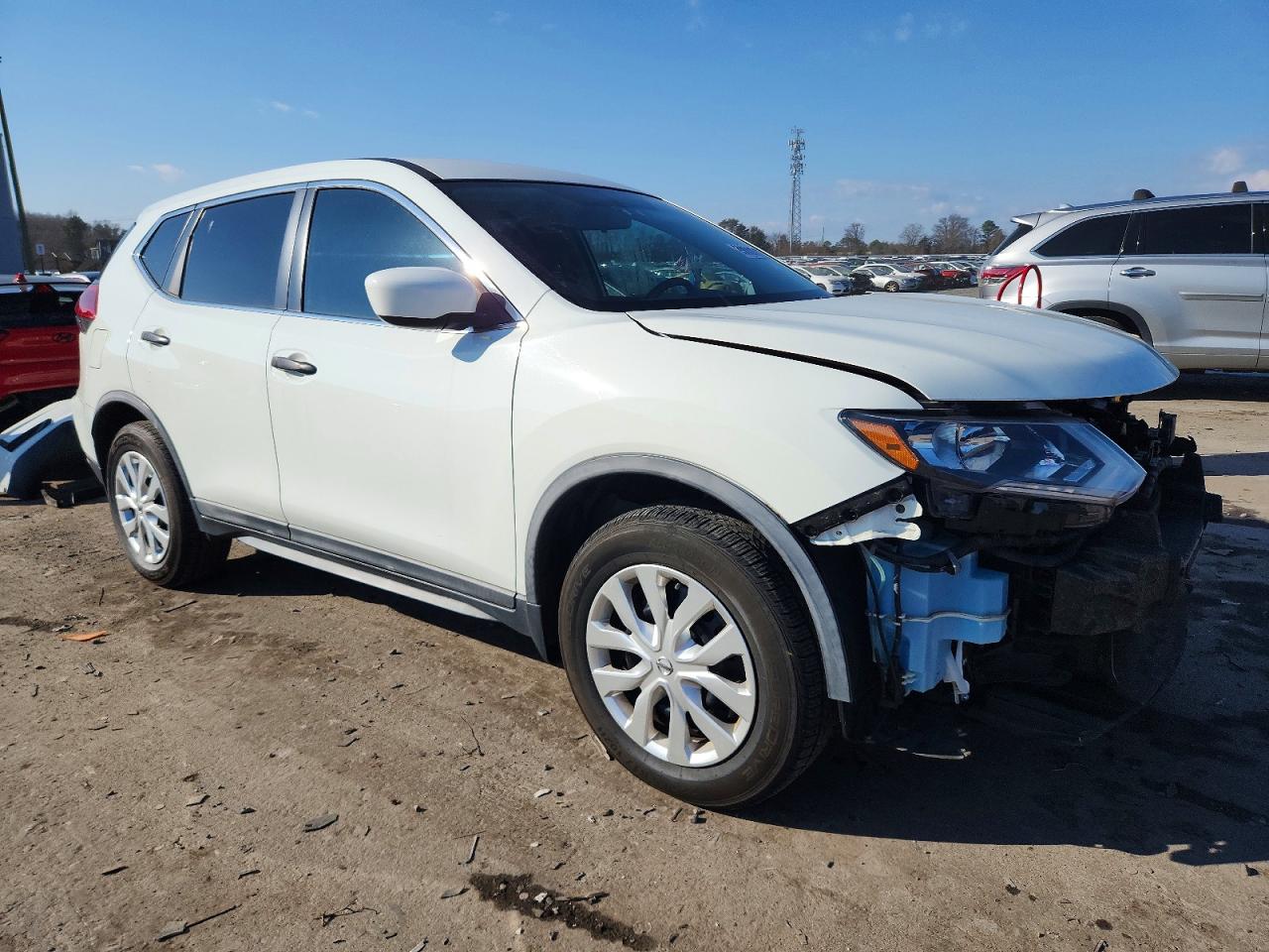 2018 NISSAN ROGUE S photo 4