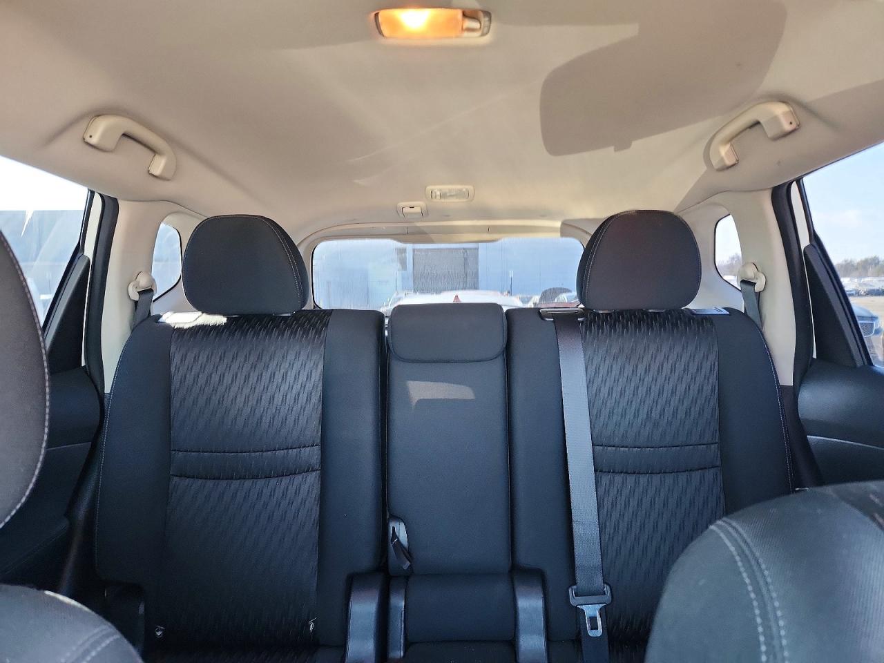 2018 NISSAN ROGUE S photo 10