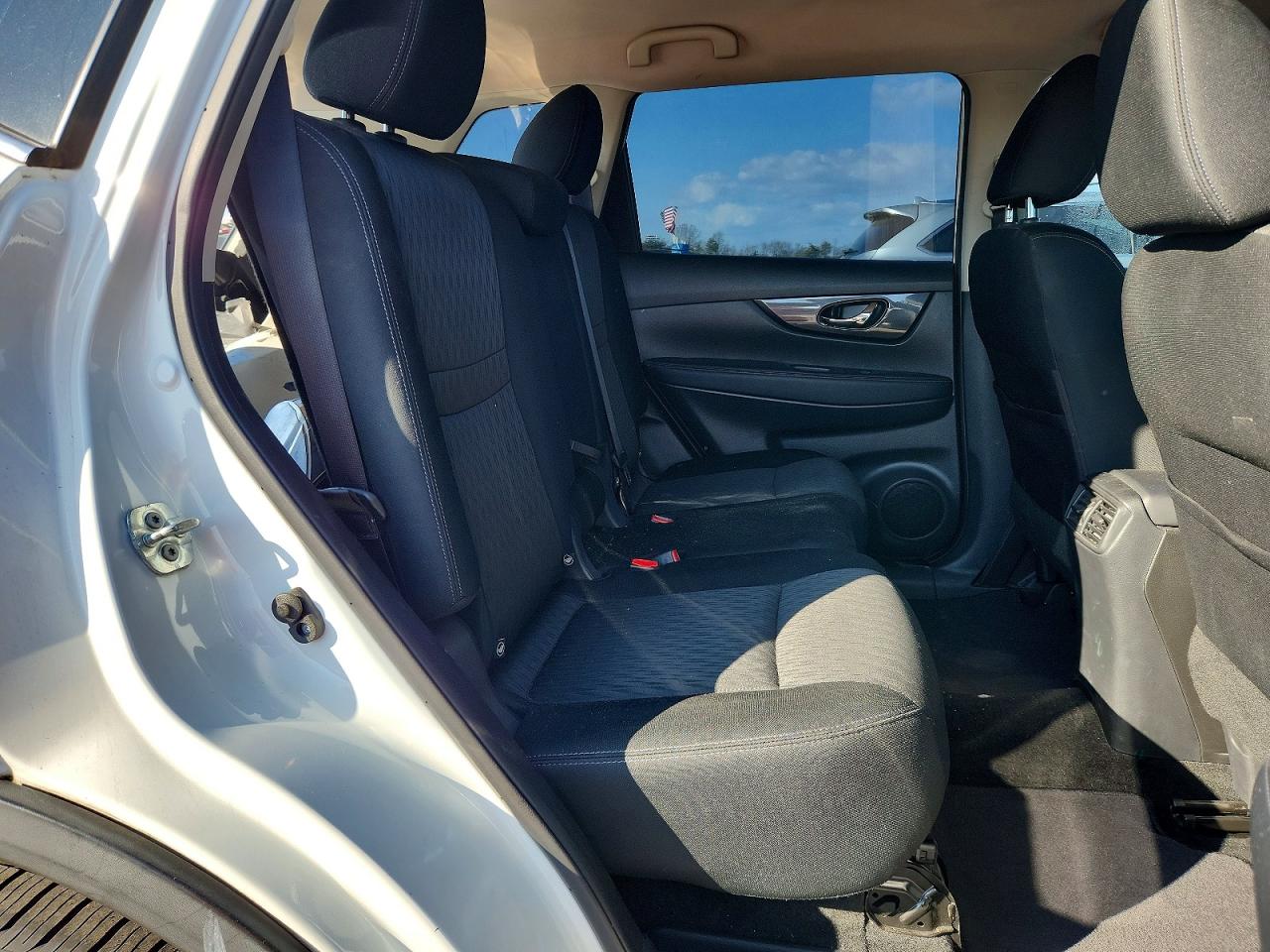 2018 NISSAN ROGUE S photo 11