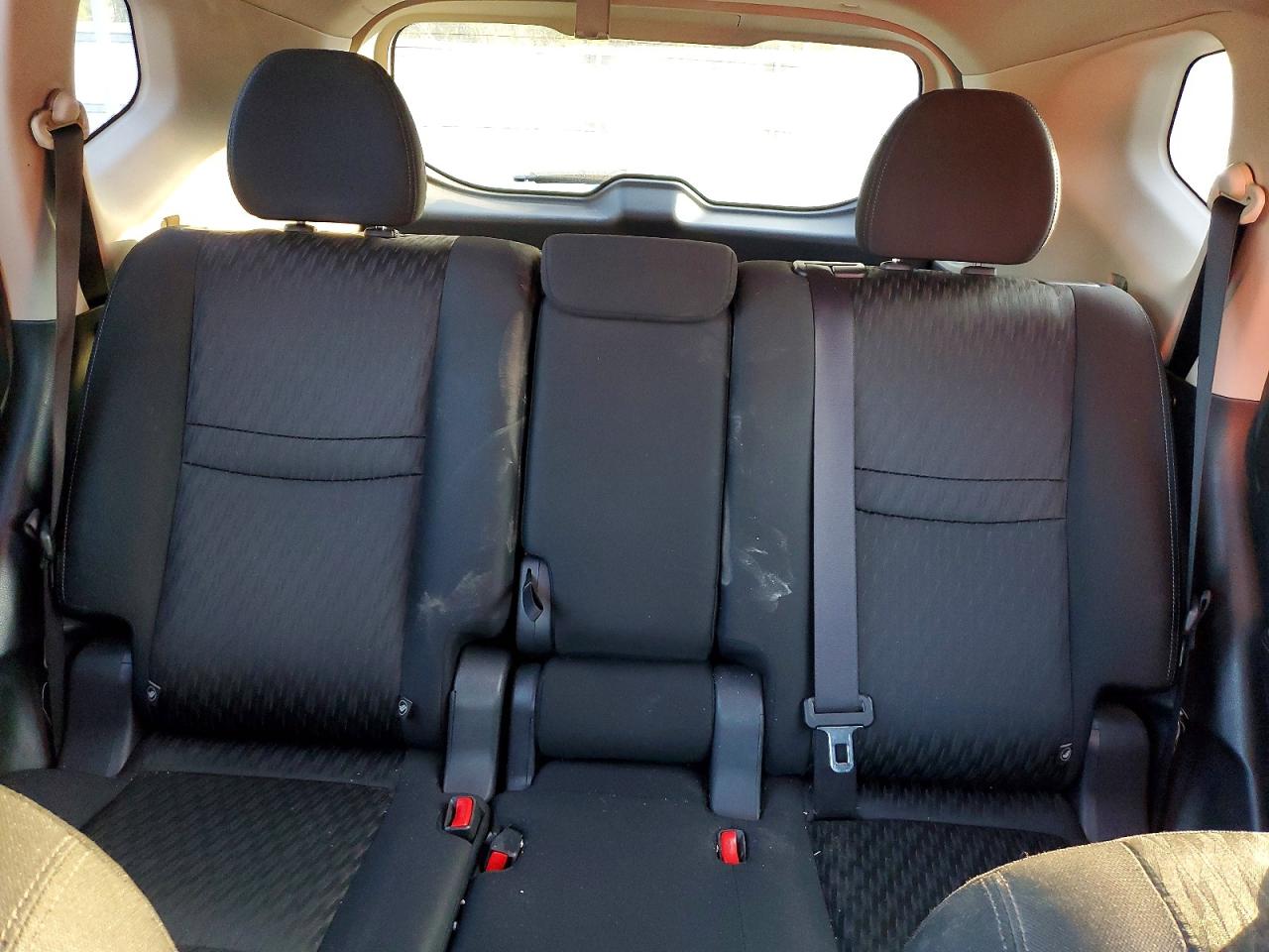 2018 NISSAN ROGUE S photo 19
