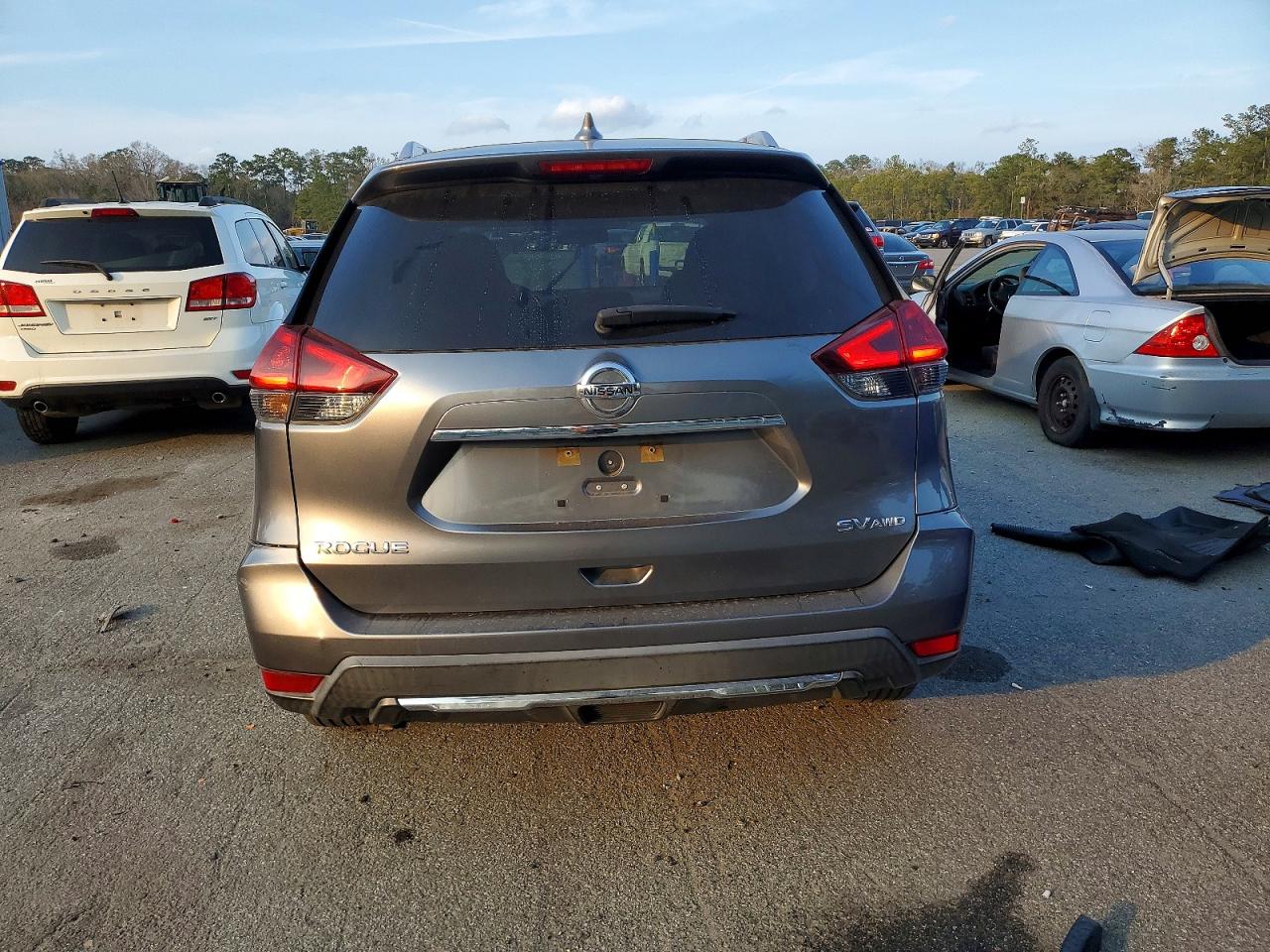 2018 NISSAN ROGUE S photo 11