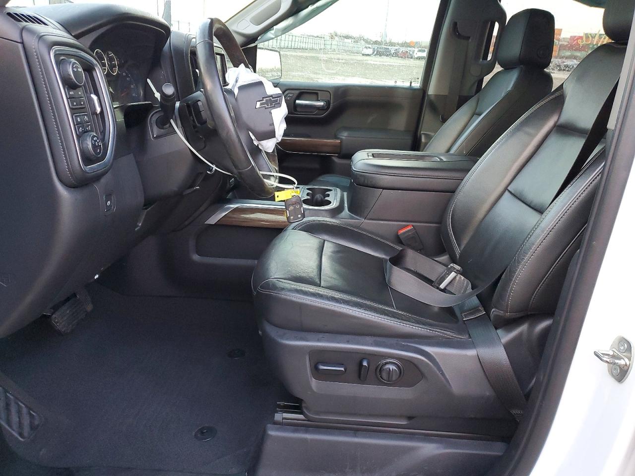2020 CHEVROLET SILVERADO K1500 RST photo 19