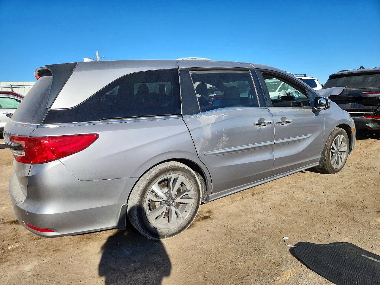 2023 HONDA ODYSSEY TOURING photo 3
