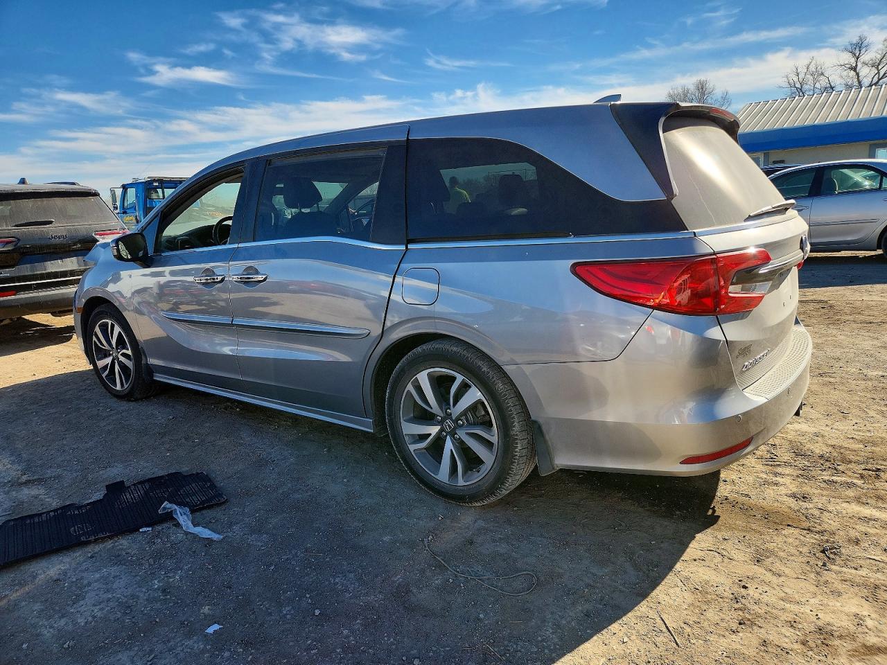 2023 HONDA ODYSSEY TOURING photo 2