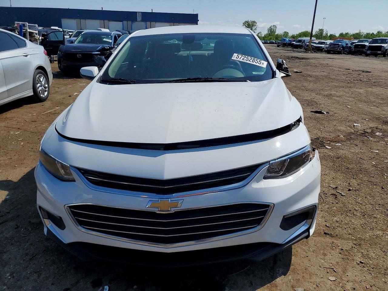 2017 CHEVROLET MALIBU LT photo 5