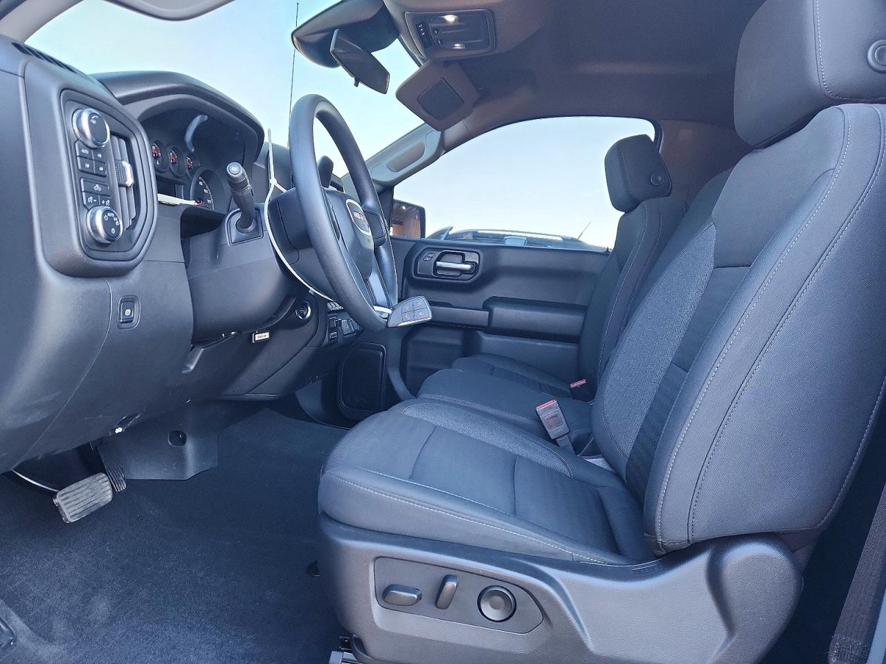 2025 GMC SIERRA K1500 photo 7