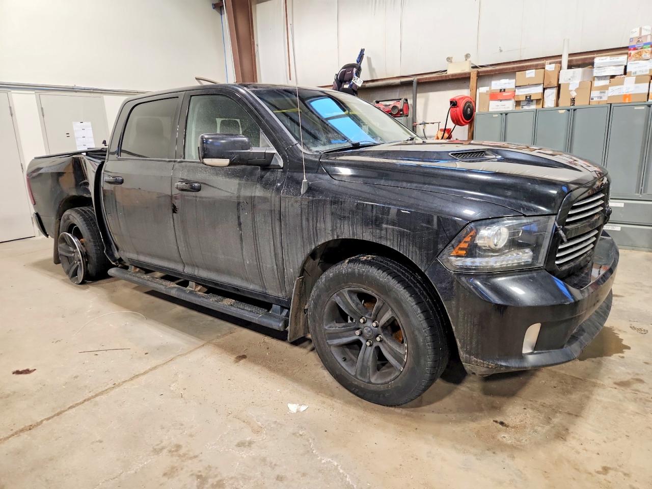 2016 RAM 1500 SPORT photo 10