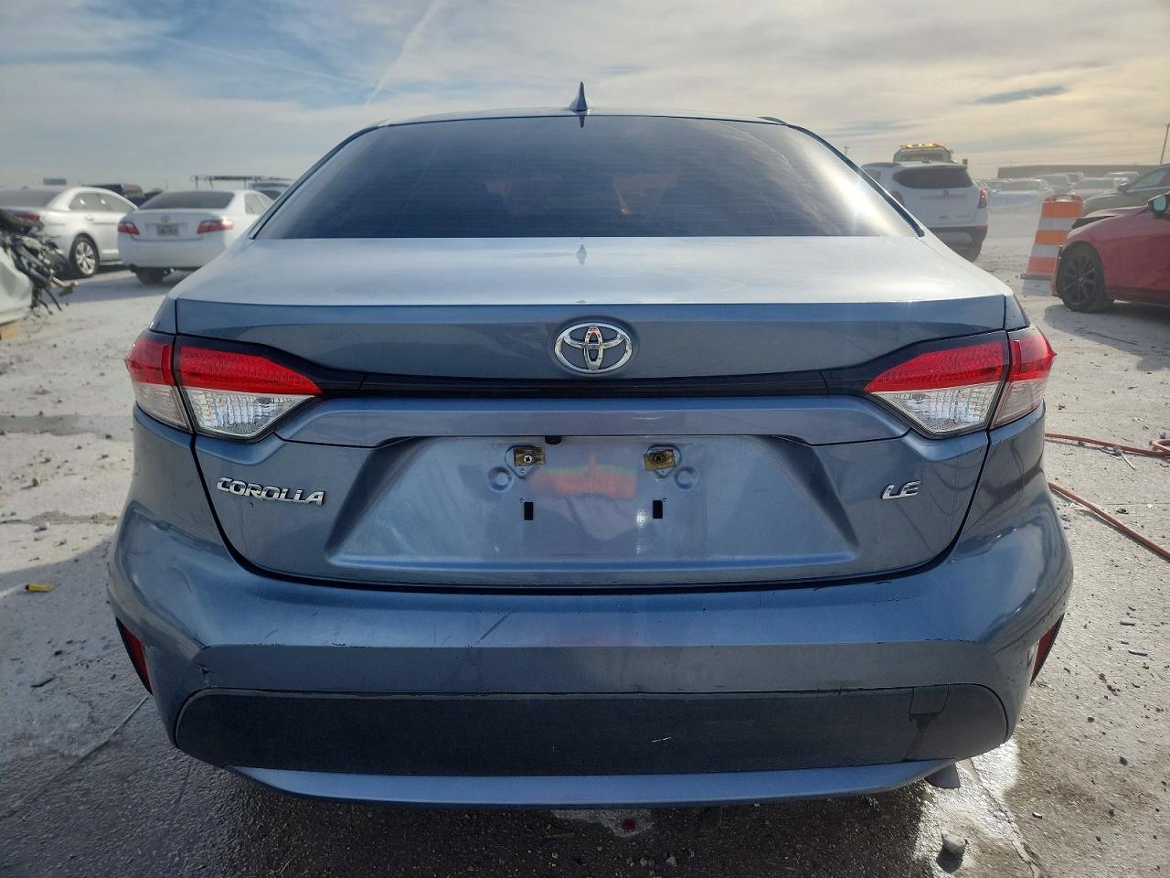 2020 TOYOTA COROLLA LE photo 6