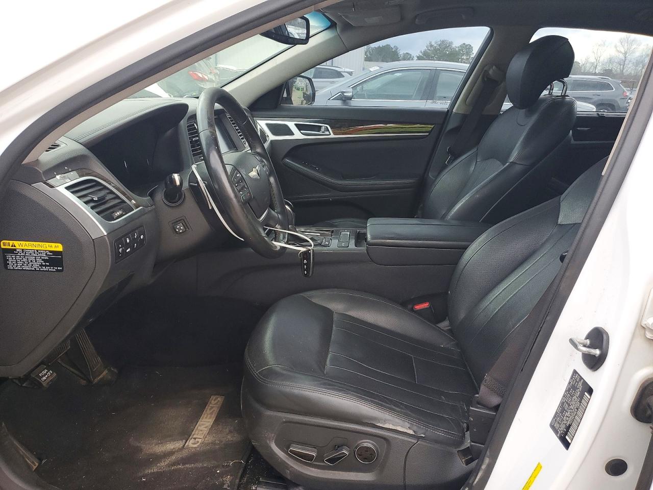 2015 HYUNDAI GENESIS 3.8L photo 7