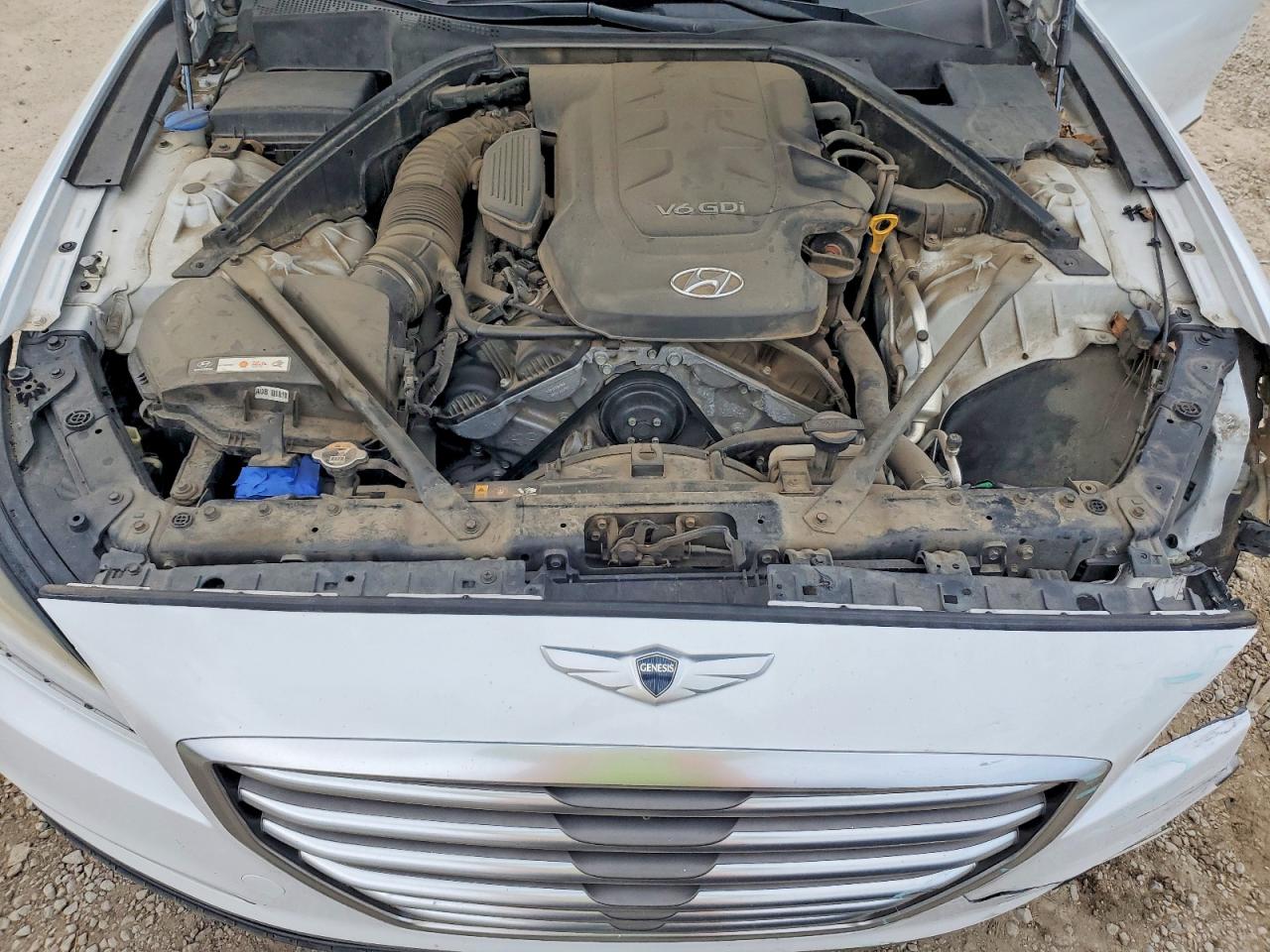 2015 HYUNDAI GENESIS 3.8L photo 11