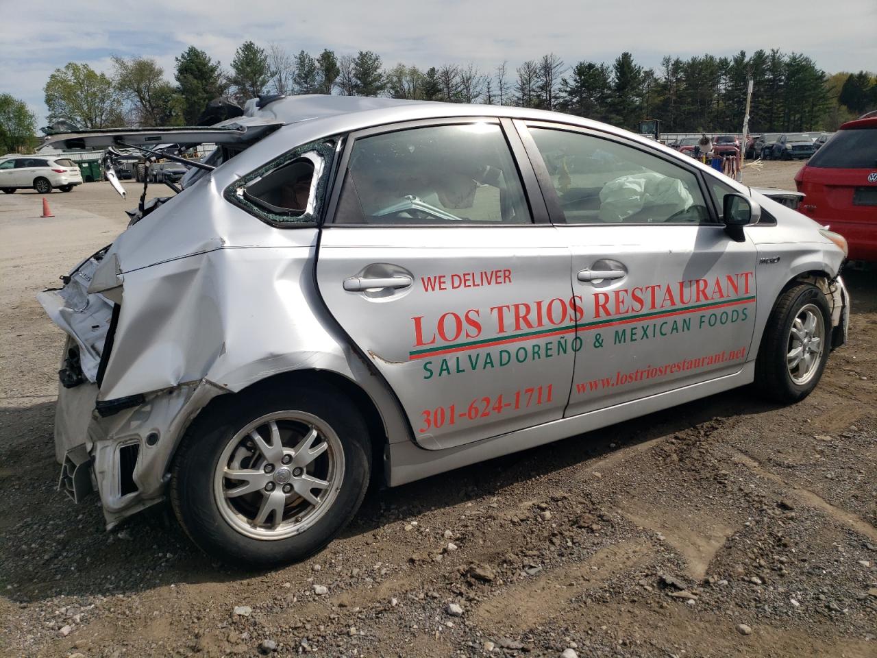 2011 TOYOTA PRIUS photo 3