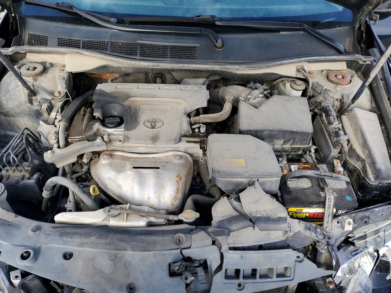 2014 TOYOTA CAMRY L photo 11