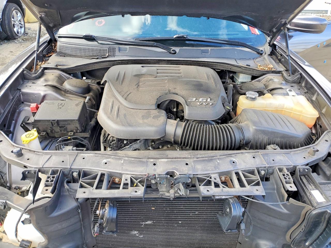 2020 DODGE CHARGER SXT photo 11