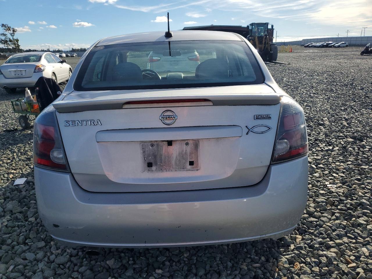 2012 NISSAN SENTRA 2.0 photo 6