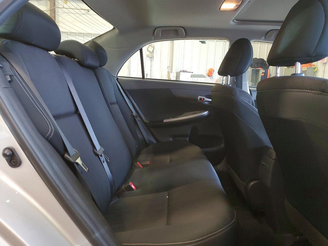 2012 TOYOTA COROLLA BASE photo 10