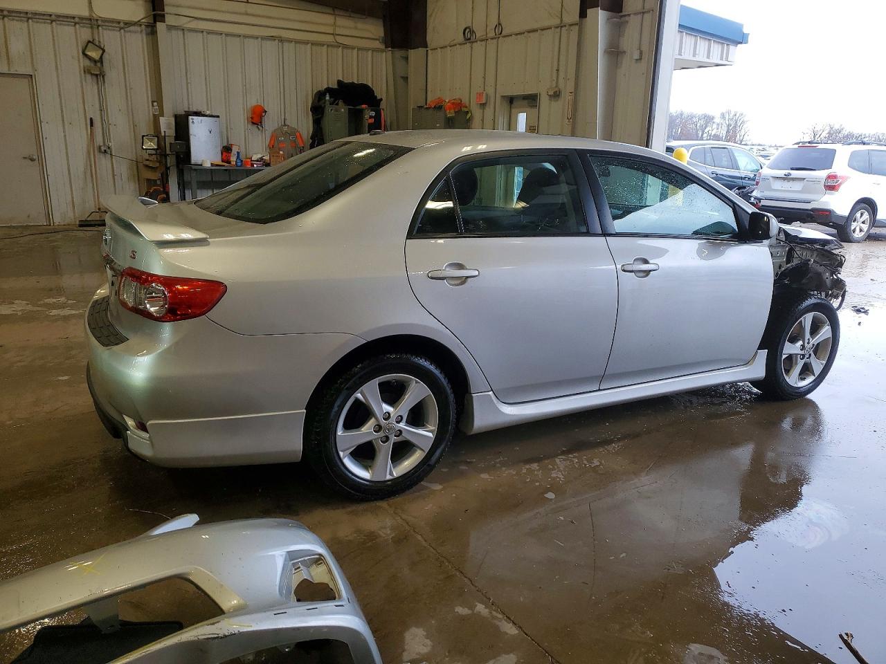 2012 TOYOTA COROLLA BASE photo 3