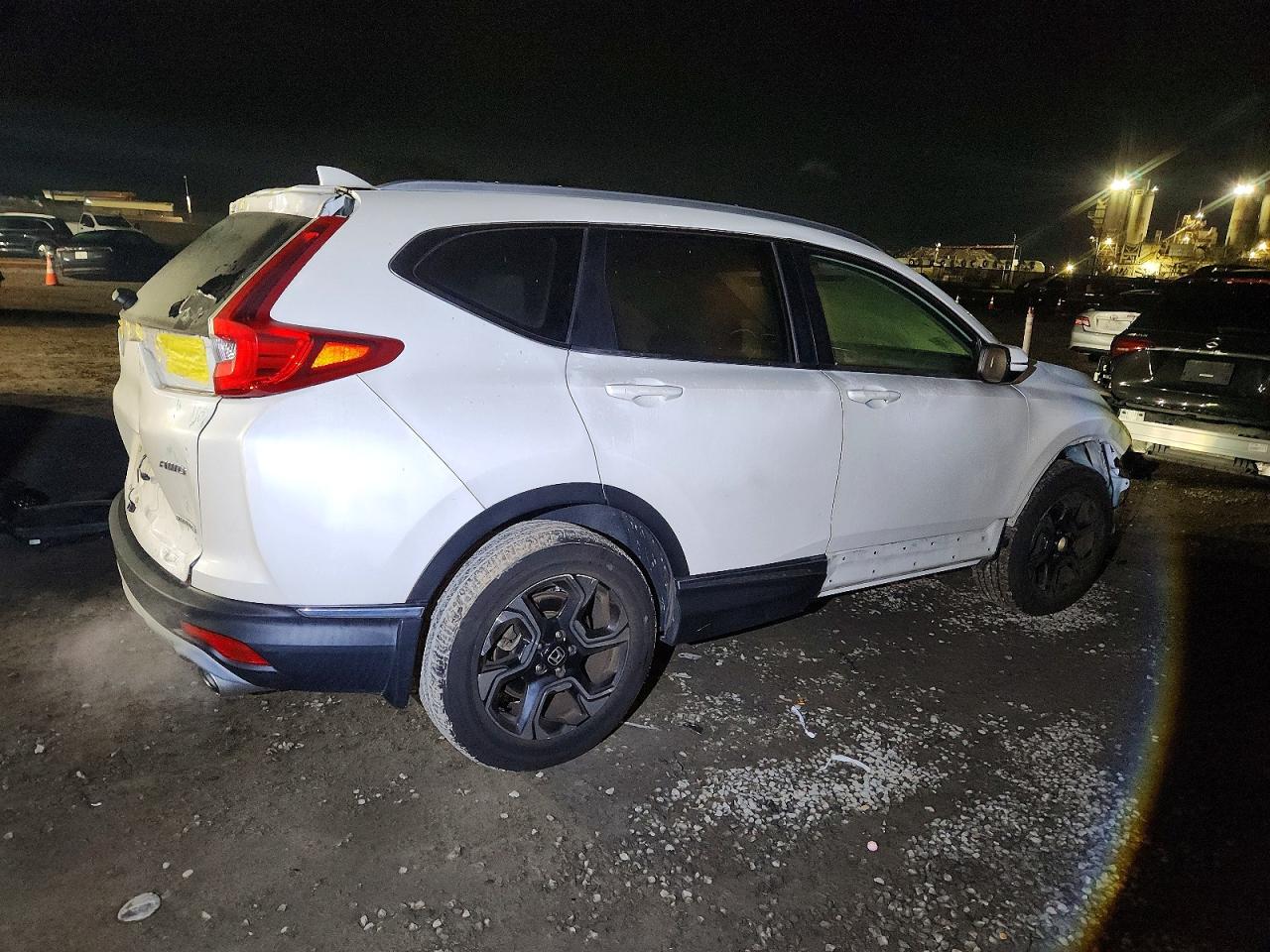 2018 HONDA CR-V TOURING photo 3