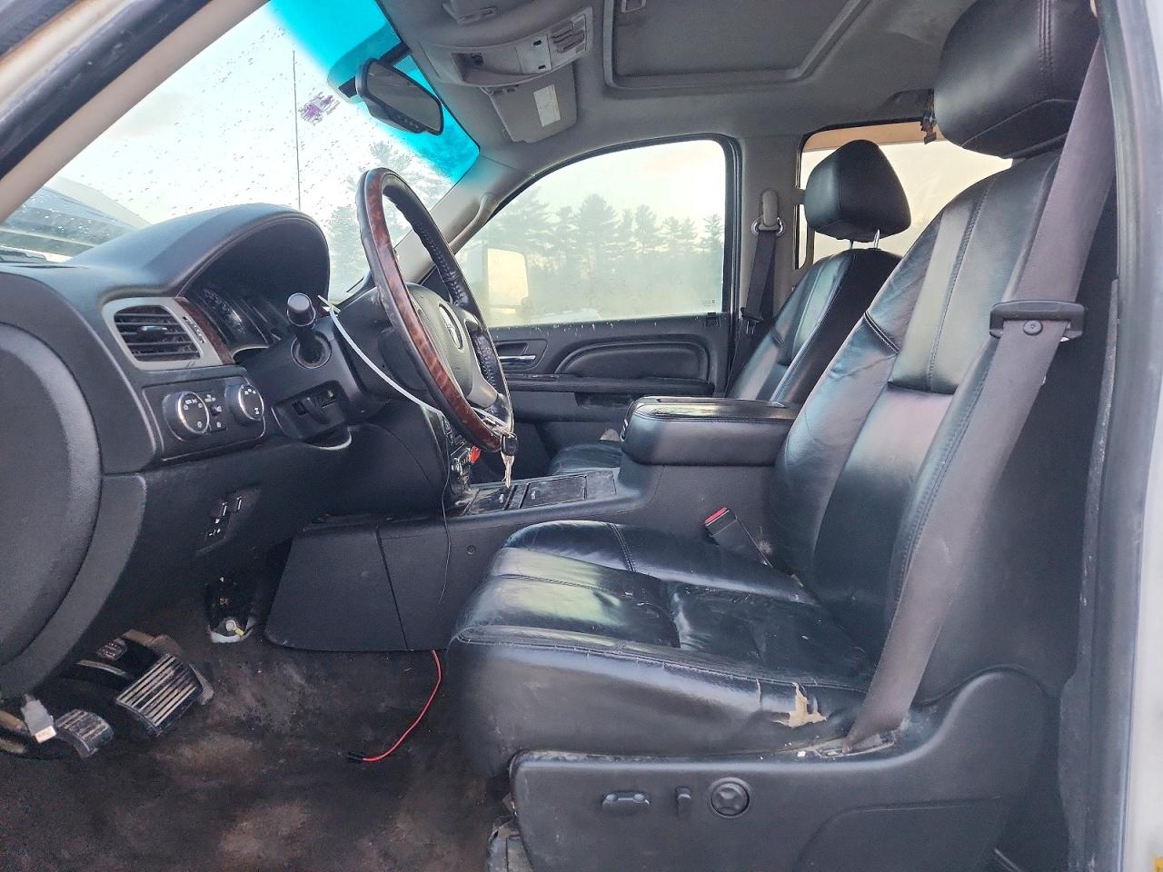 2011 GMC SIERRA K3500 DENALI photo 7