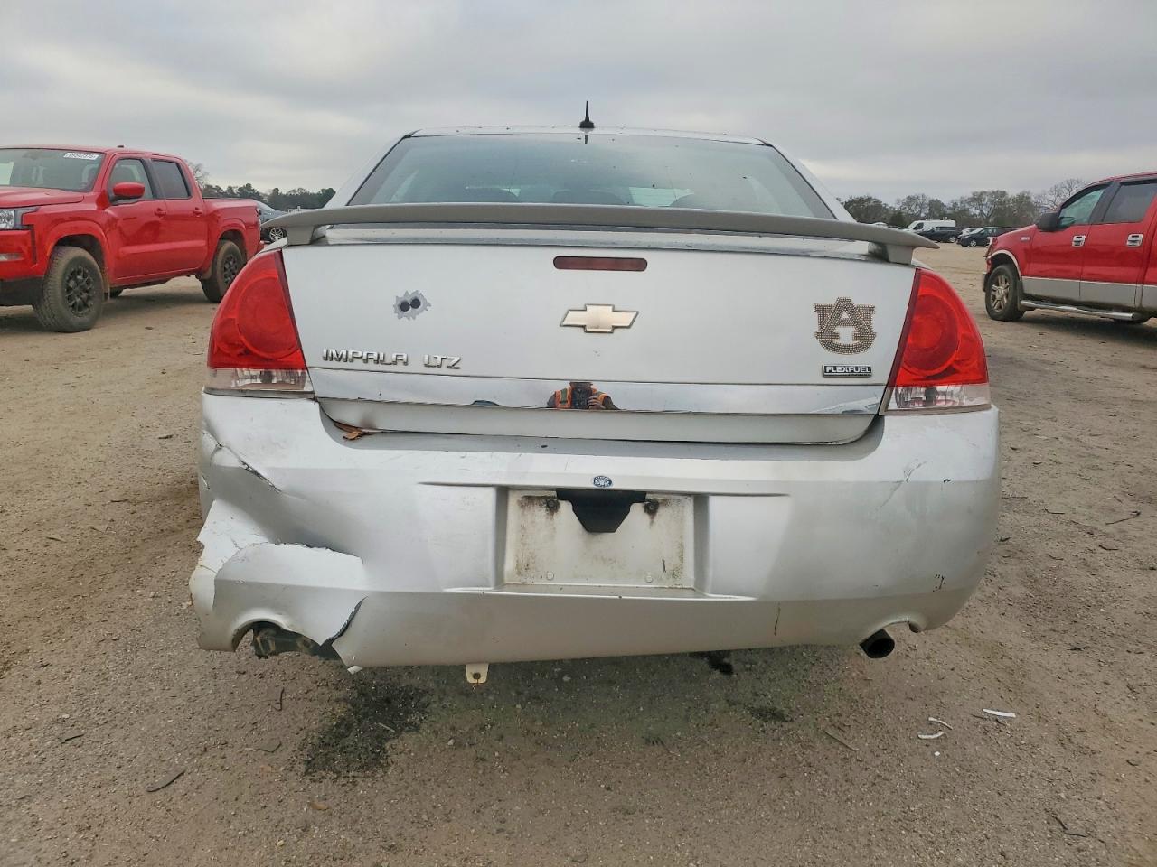 2011 CHEVROLET IMPALA LTZ photo 6