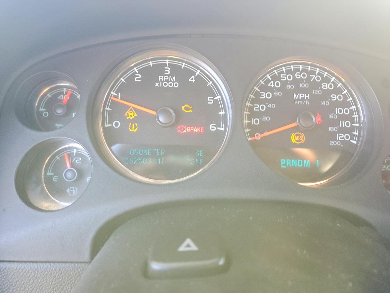 2009 GMC YUKON XL K2500 photo 9