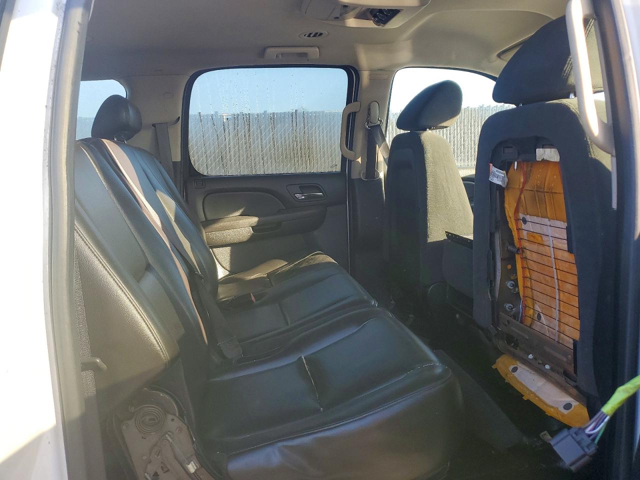 2009 GMC YUKON XL K2500 photo 11