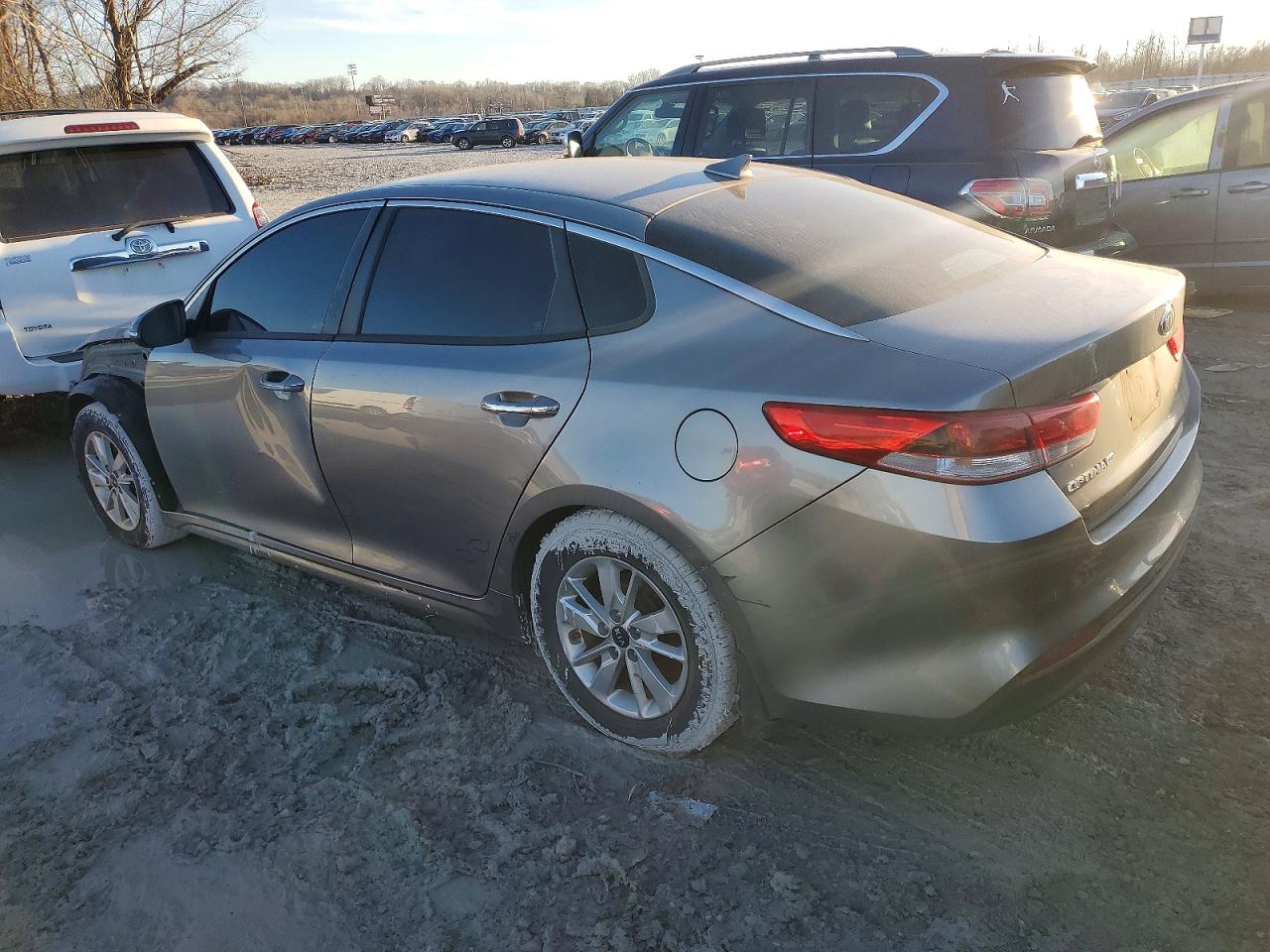 2017 KIA OPTIMA LX photo 3
