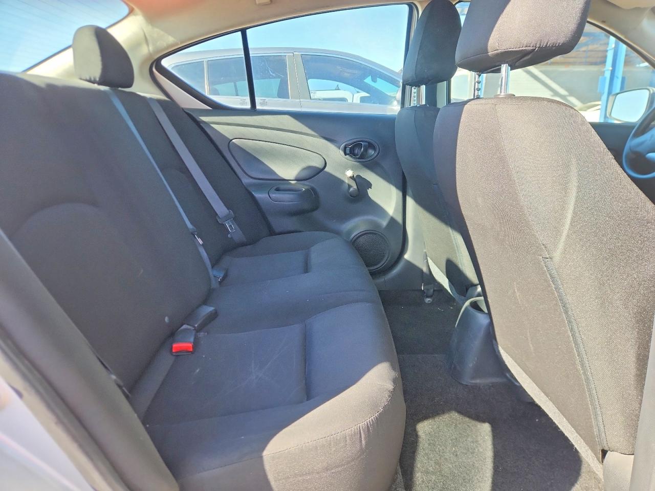 2019 NISSAN VERSA S photo 10