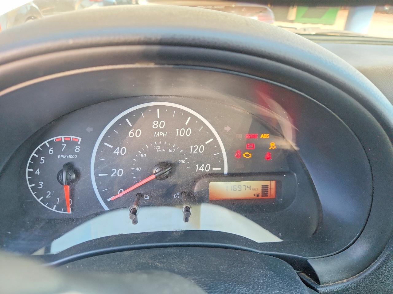 2019 NISSAN VERSA S photo 9