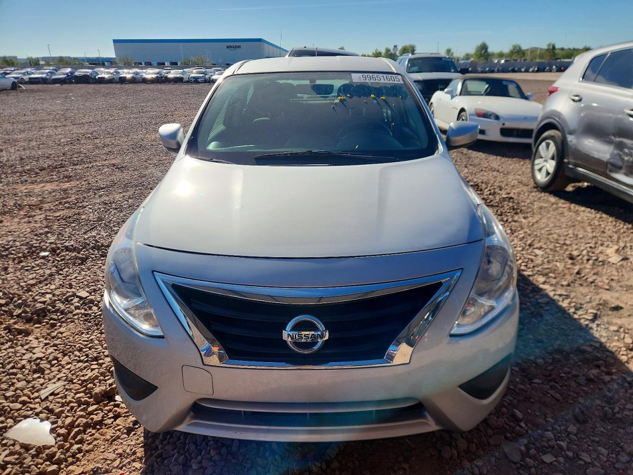 2019 NISSAN VERSA S photo 5