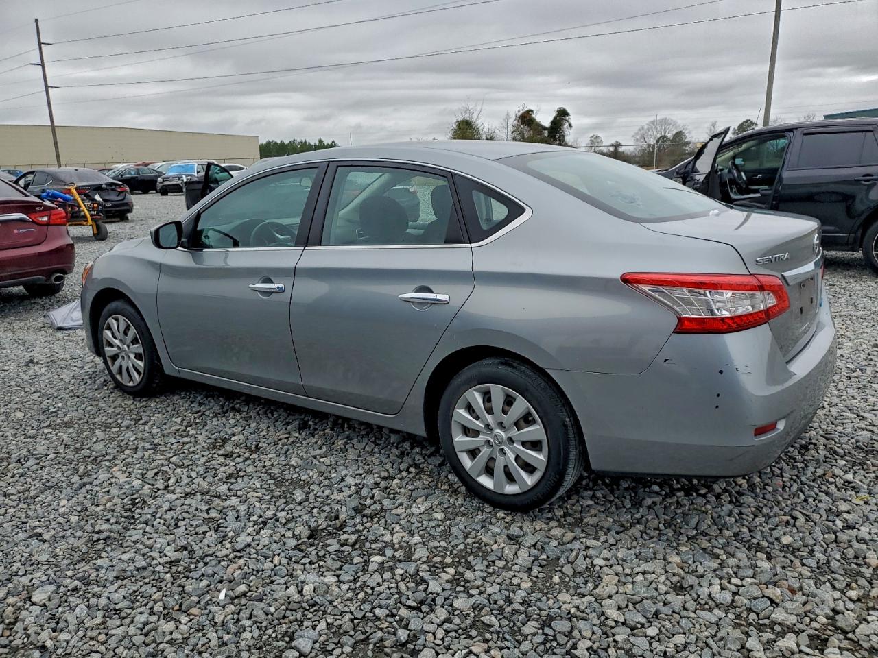 2013 NISSAN SENTRA S photo 2