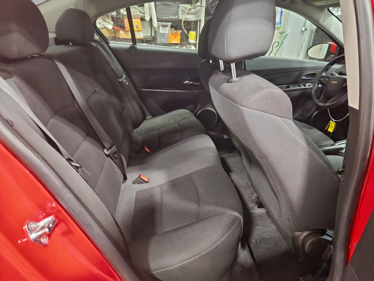 2016 CHEVROLET CRUZE LIMITED LT photo 10