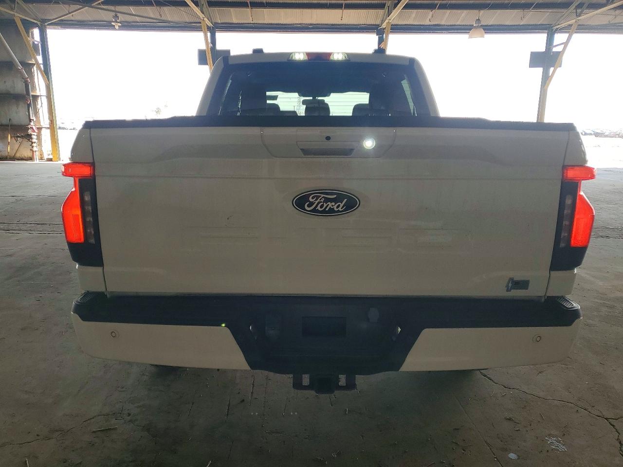 2024 FORD F150 LIGHTNING XLT photo 6