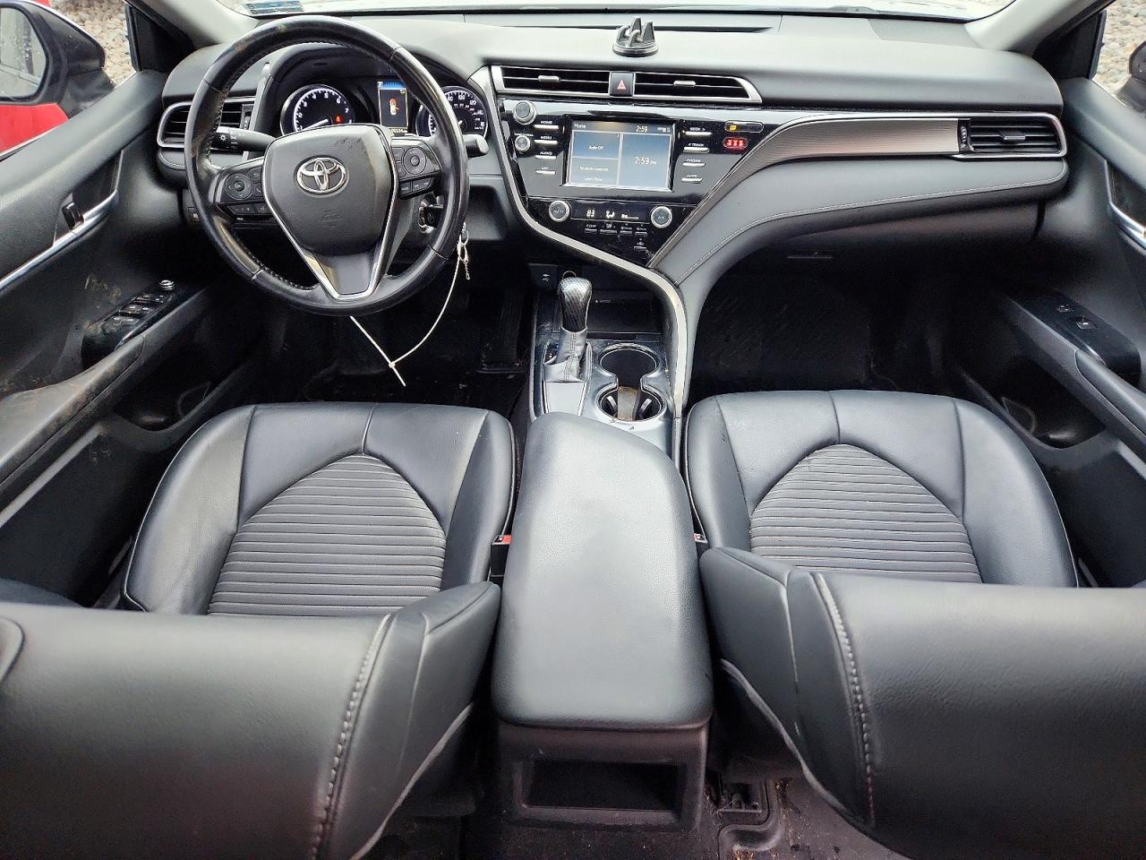 2019 TOYOTA CAMRY L photo 8
