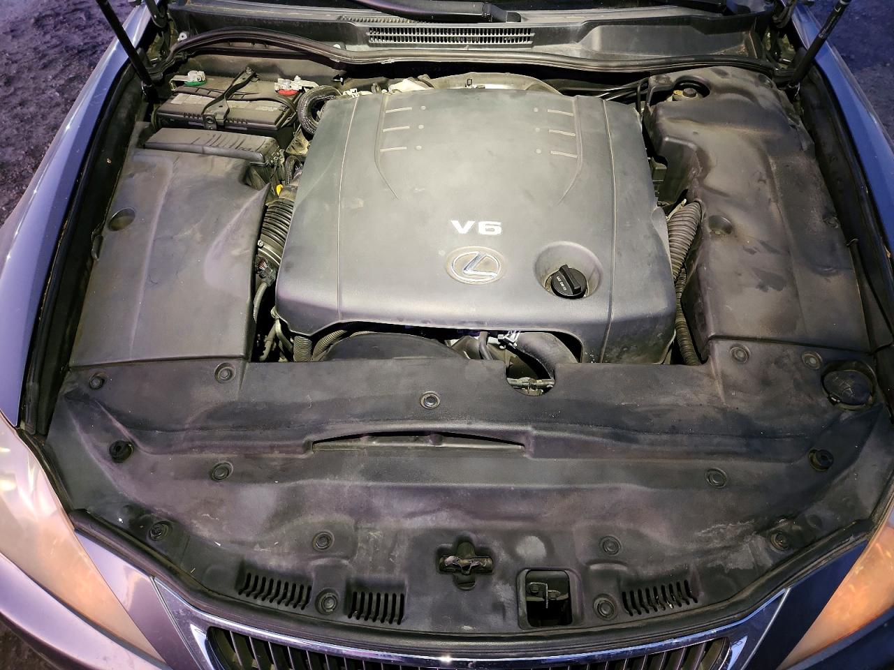 2012 LEXUS IS 250 photo 11